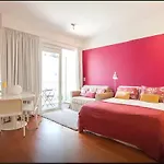 Апартаменты Your In Palacio Do Bairro Alto Лиссабон