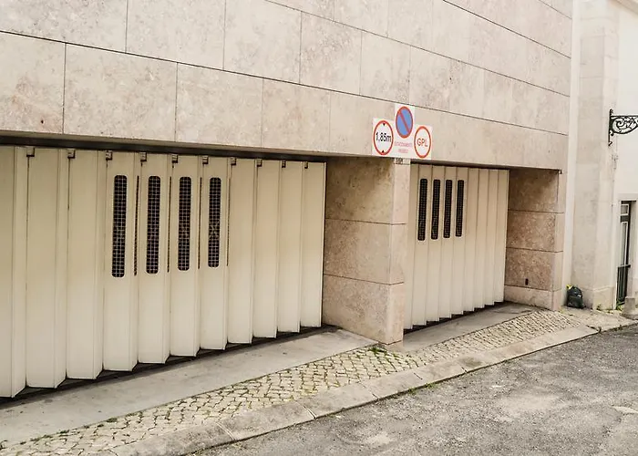 Lägenhet Your In Palacio Do Bairro Alto *